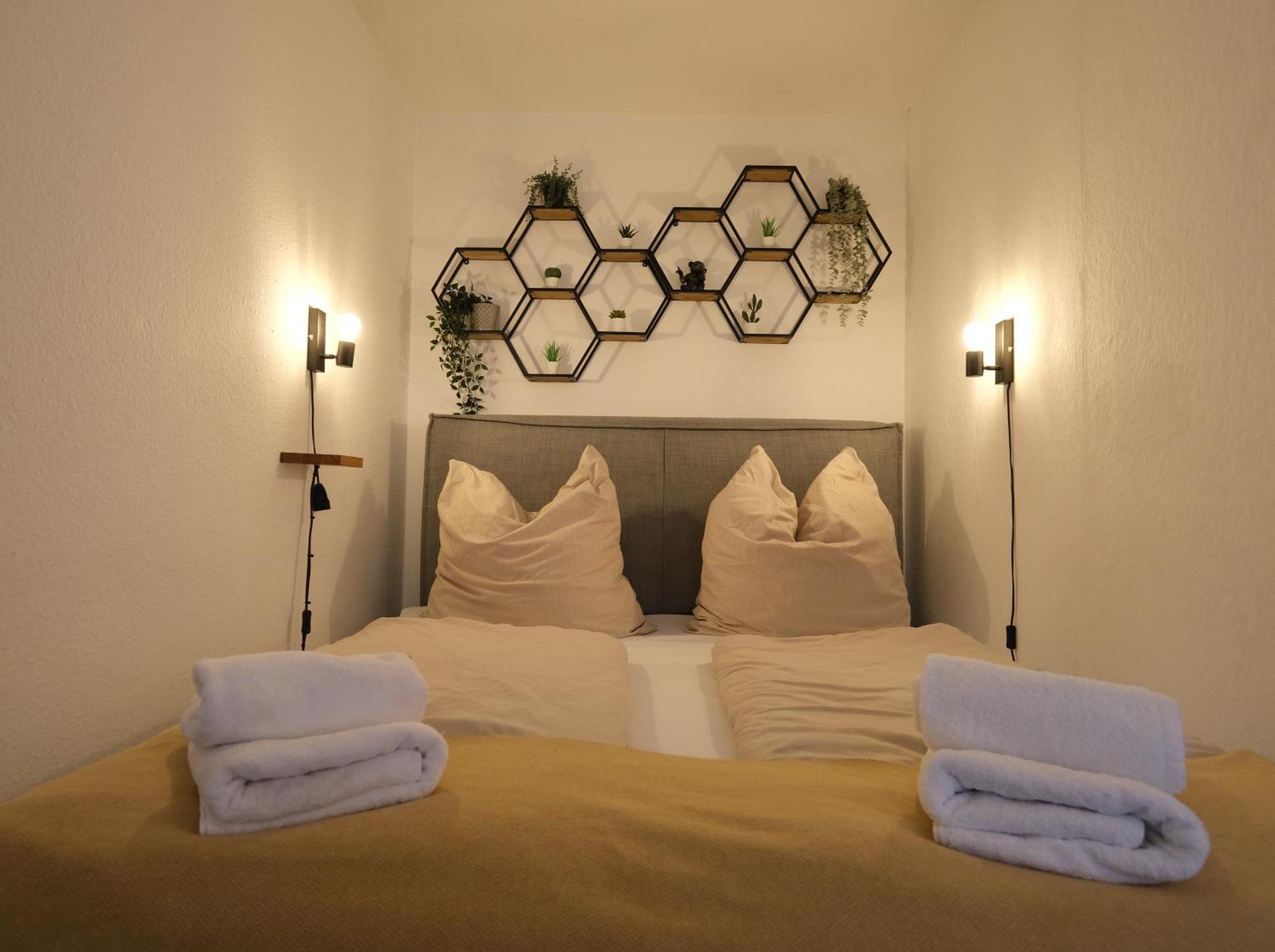 מגדבורג Cozy Jungle Fever - Modernes Apartment Mit Eigenem Parkplatz מראה חיצוני תמונה